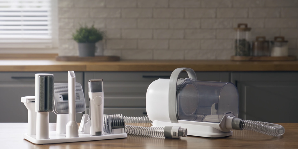 Offre spéciale : Aspirateur de toilettage pour animaux / Kit 5 en 1